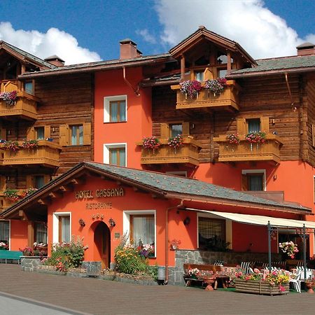 Hotel Ristorante Cassana Livigno Bagian luar foto