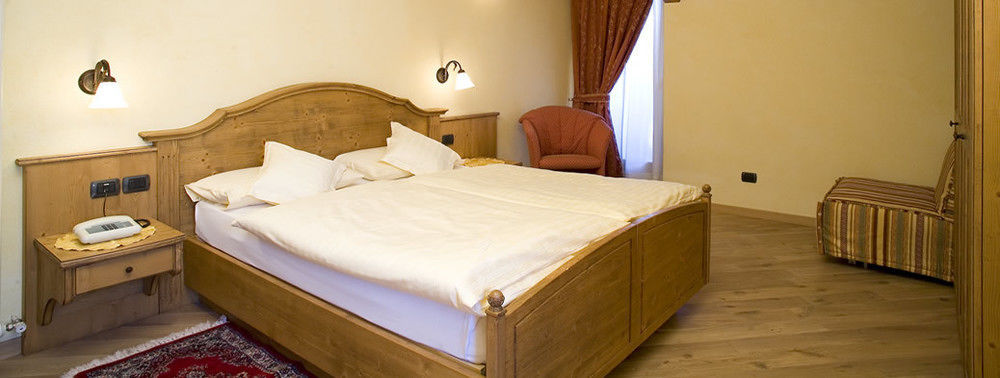 Hotel Ristorante Cassana Livigno Bagian luar foto