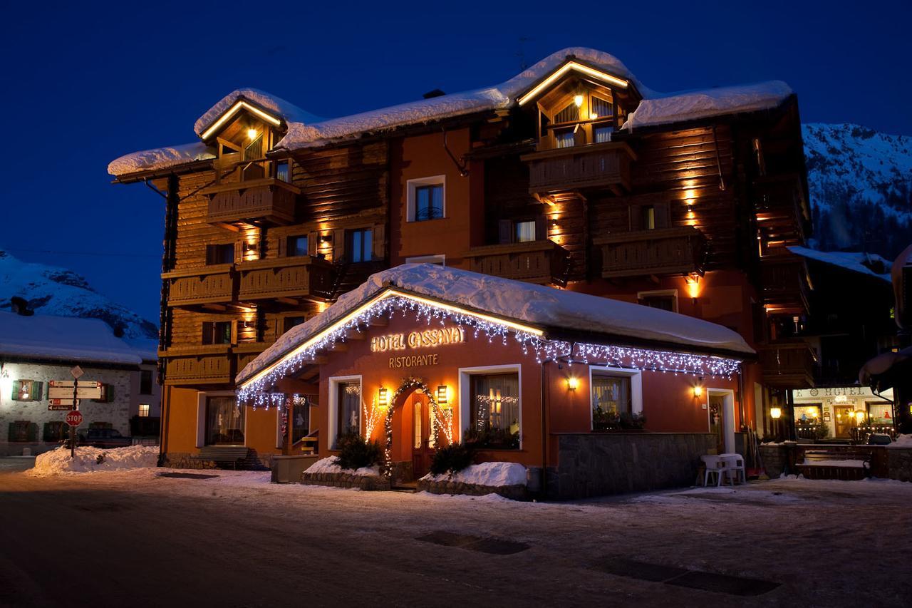 Hotel Ristorante Cassana Livigno Bagian luar foto