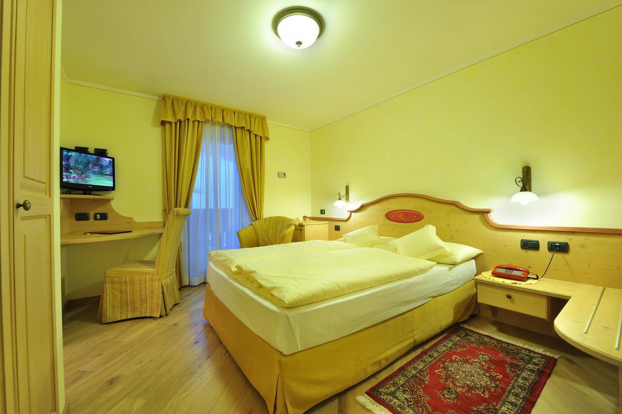 Hotel Ristorante Cassana Livigno Bagian luar foto