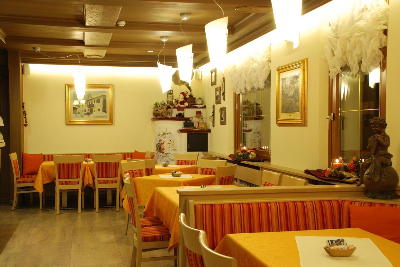 Hotel Ristorante Cassana Livigno Bagian luar foto