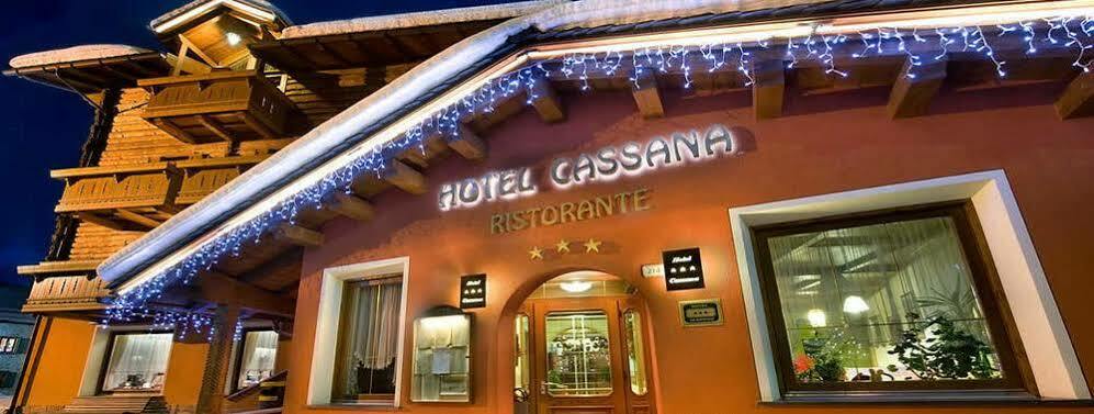 Hotel Ristorante Cassana Livigno Bagian luar foto